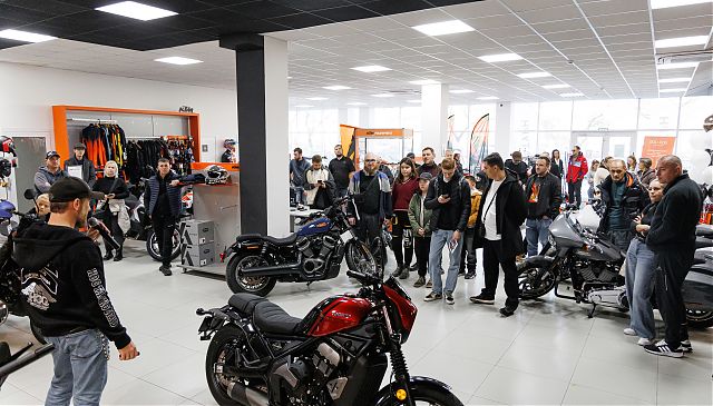 ПРЕЗЕНТАЦИЯ ЛЕГЕНДАРНОГО БРЕНДА MOTO MORINI В ЧЕЛЯБИНСКЕ mobile_12